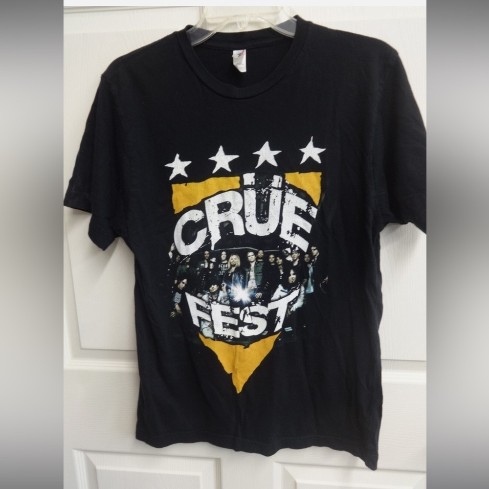 Crüe Fest Graphic T-Shirt